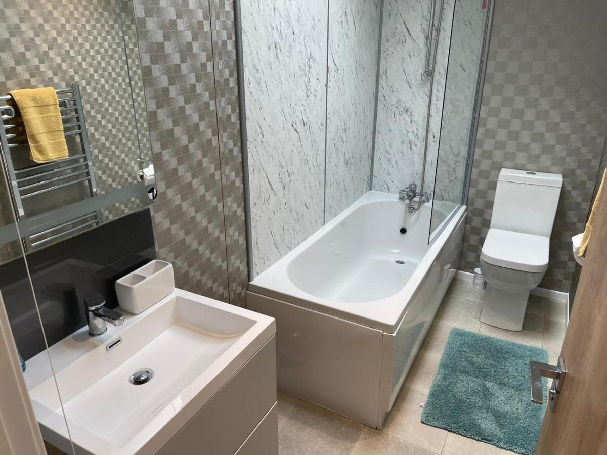 Indulgence Lakeside Lodge I3 With Hot Tub, Private Fishing Peg Situated At Tattershall Lakes Country Park Buitenkant foto